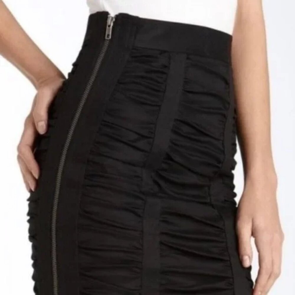 Nanette Lepore double side zipper over the knee Skirt size 4 ( 312) - Picture 6 of 6